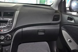 2014款现代瑞奕1.4L自动GLX