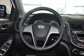 2014款现代瑞奕1.4L自动GLX