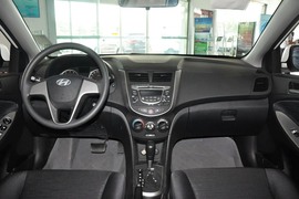 2014款现代瑞奕1.4L自动GLX