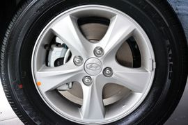 2014款现代瑞奕1.4L自动GLX
