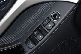 2012款现代朗动1.6L