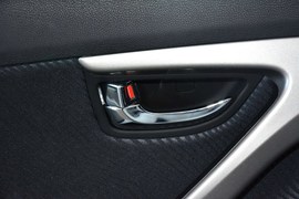 2012款现代朗动1.6L