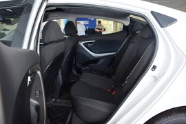 2012款现代朗动1.6L