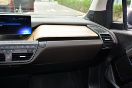 2013款宝马i3增程式混合动力版