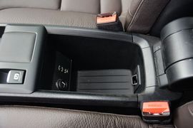 2013款宝马i3增程式混合动力版