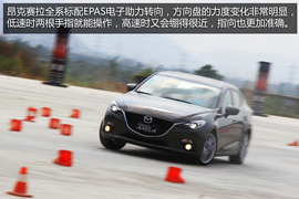 外出试驾全新马自达3昂克赛拉