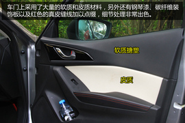 外出试驾全新马自达3昂克赛拉