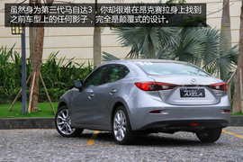 外出试驾全新马自达3昂克赛拉