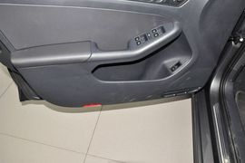 2014款大众速腾1.6L自动舒适型