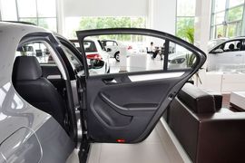 2014款大众速腾1.6L自动舒适型