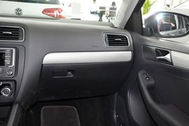 2014款大众速腾1.6L自动舒适型