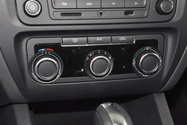 2014款大众速腾1.6L自动舒适型