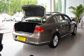 2013款大众迈腾1.8TSI