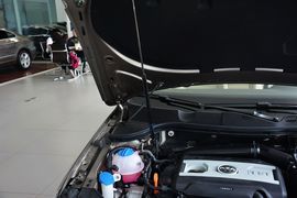 2013款大众迈腾1.8TSI