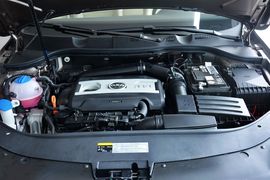 2013款大众迈腾1.8TSI