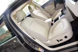 2013款大众迈腾1.8TSI