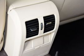 2013款大众迈腾1.8TSI