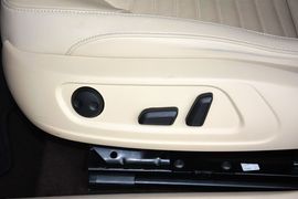 2013款大众迈腾1.8TSI