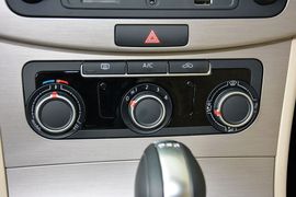 2013款大众迈腾1.8TSI