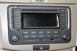 2013款大众迈腾1.8TSI