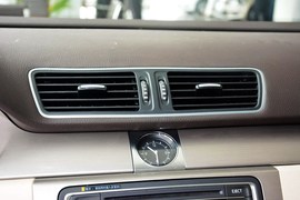 2013款大众迈腾1.8TSI