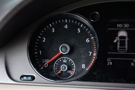 2013款大众迈腾1.8TSI