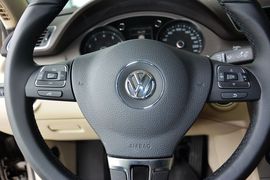 2013款大众迈腾1.8TSI