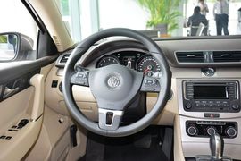 2013款大众迈腾1.8TSI