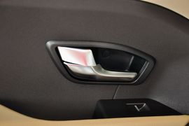 2014款路虎揽胜极光2.0T