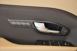 2014款路虎揽胜极光2.0T