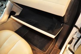 2014款路虎揽胜极光2.0T