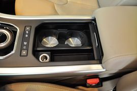 2014款路虎揽胜极光2.0T