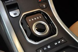 2014款路虎揽胜极光2.0T