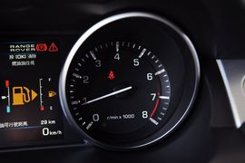 2014款路虎揽胜极光2.0T