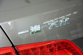 2013款大众迈腾1.8TSI
