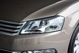 2013款大众迈腾1.8TSI