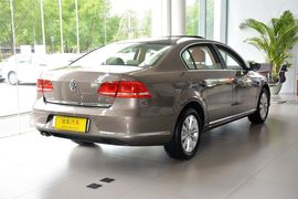 2013款大众迈腾1.8TSI