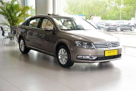 2013款大众迈腾1.8TSI