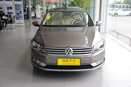 2013款大众迈腾1.8TSI