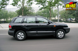 2009款华泰圣达菲试驾