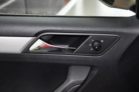 2013款大众捷达1.6L手动舒适型