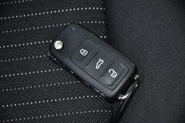 2013款大众捷达1.6L手动舒适型