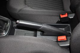 2013款大众捷达1.6L手动舒适型