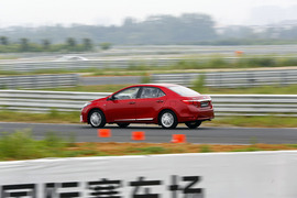 2014款丰田全新卡罗拉试驾