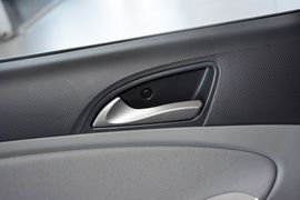 2014款现代瑞纳三厢1.4L手动智能型GLS