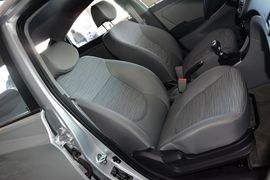 2014款现代瑞纳三厢1.4L手动智能型GLS