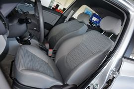 2014款现代瑞纳三厢1.4L手动智能型GLS