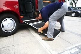 2009款上海英伦TX4试驾