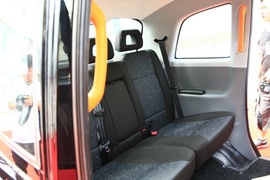 2009款上海英伦TX4试驾