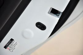 2014款比亚迪速锐1.5L手动豪华型